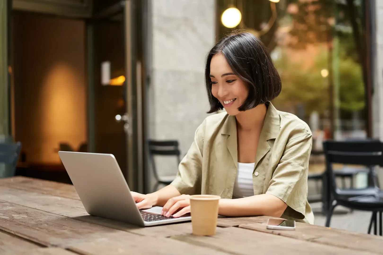 Hire an AI-fluent Content Writer at iPresence Digital Marketing